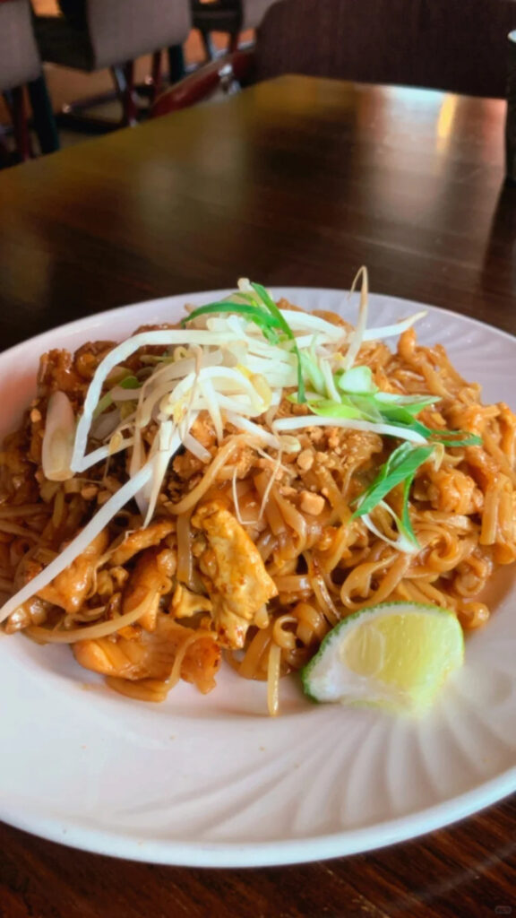 chicken Pad Thai noodles dish in Winnipeg Thai restaurant